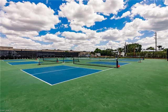 $375,000 | 600 Neapolitan Way, Unit 152, Naples, FL 34103