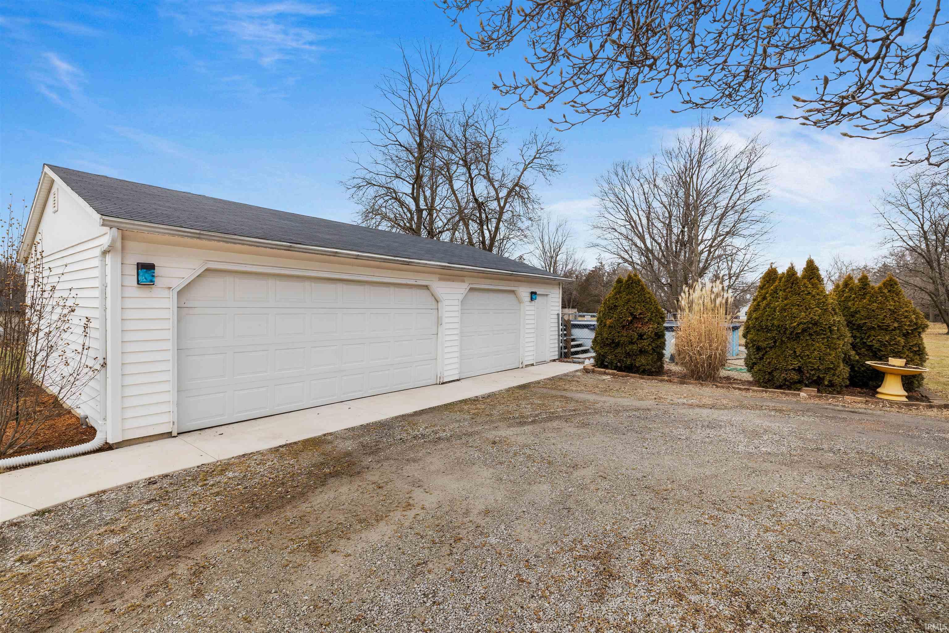 3708 Bass Road Fort Wayne, IN 46808 - Photo 3 of 36