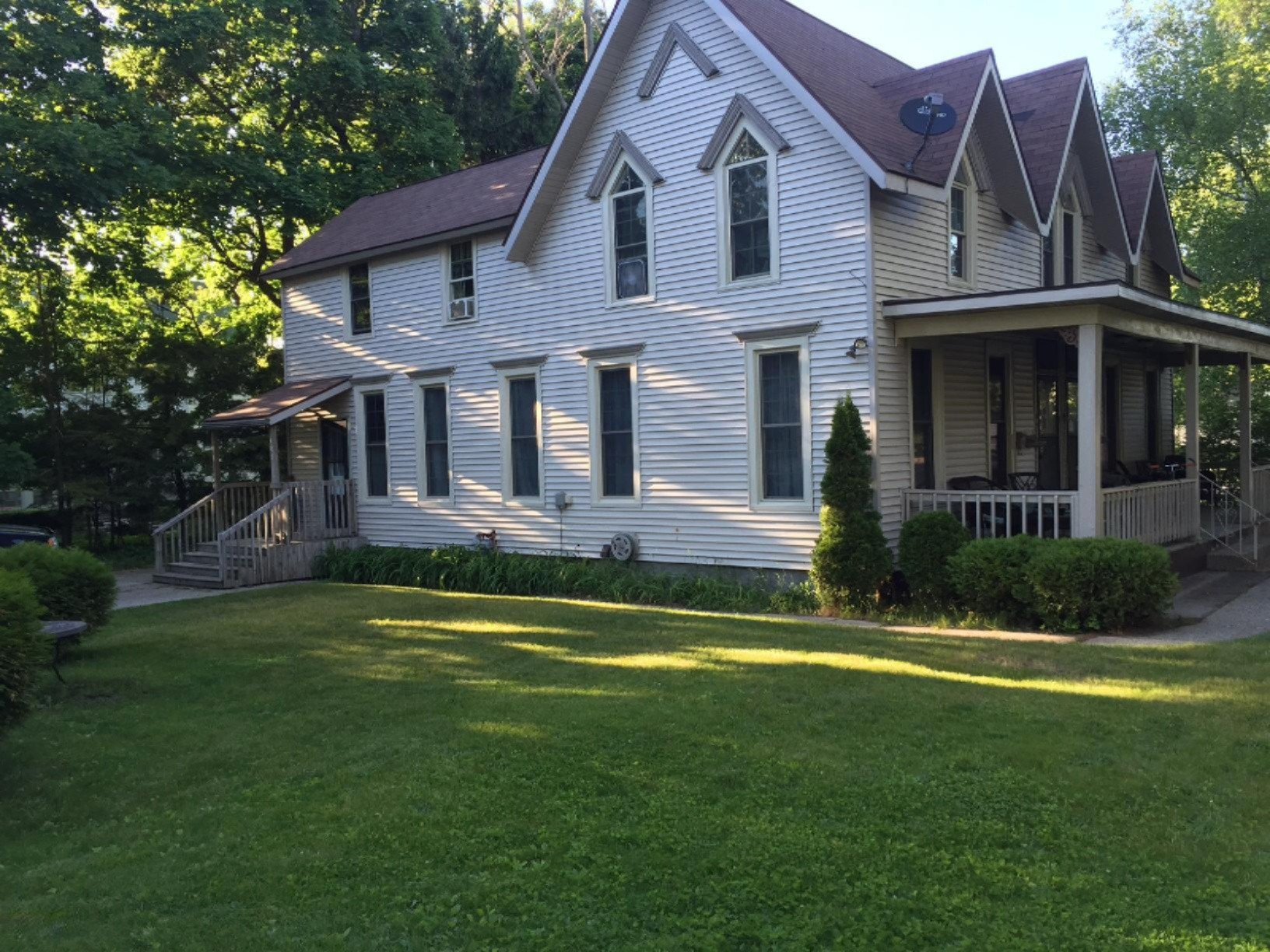 401 Sheldon Road Grand Haven, MI 49417 - Photo 1 of 29 IMG_0179