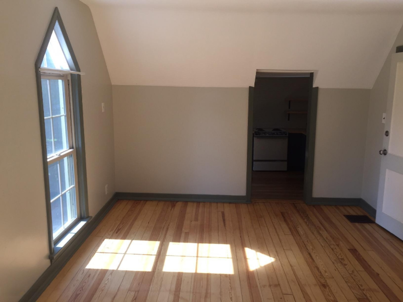 401 Sheldon Road Grand Haven, MI 49417 - Photo 16 of 29 403 1_2 LR(3)