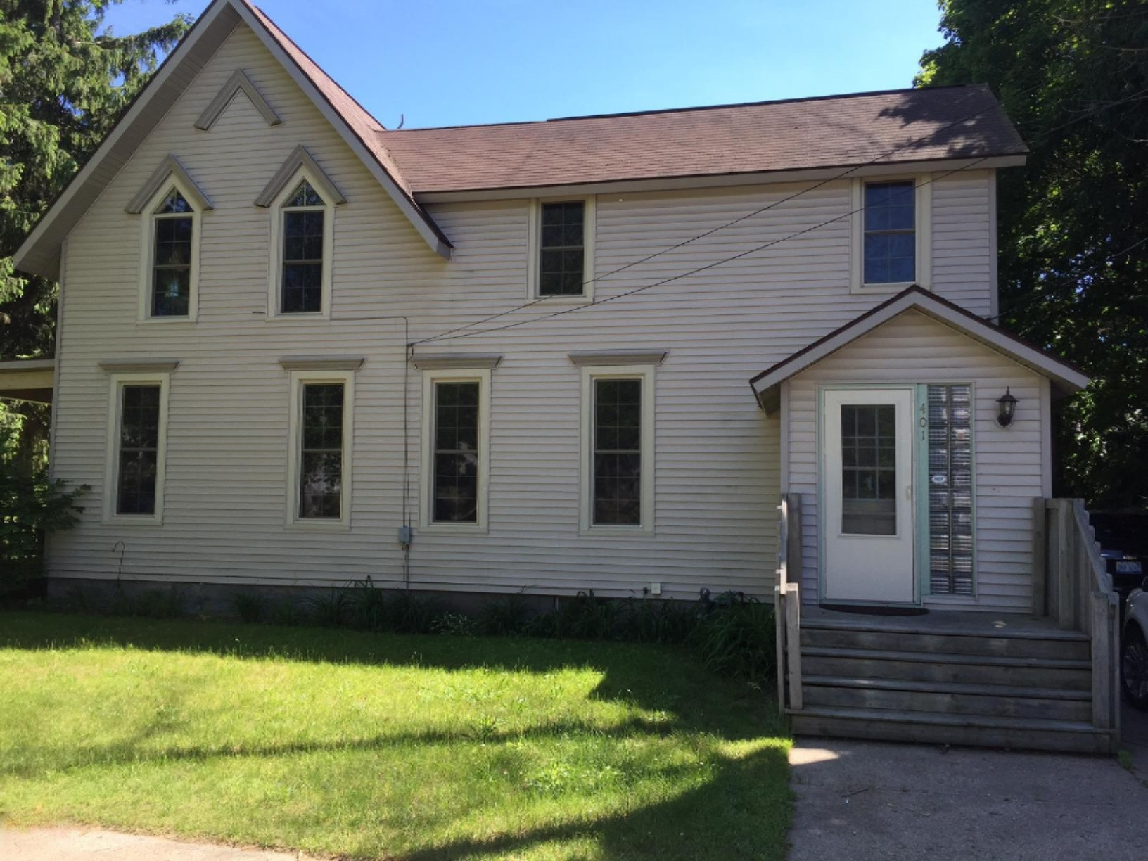401 Sheldon Road Grand Haven, MI 49417 - Photo 2 of 29 IMG_0172