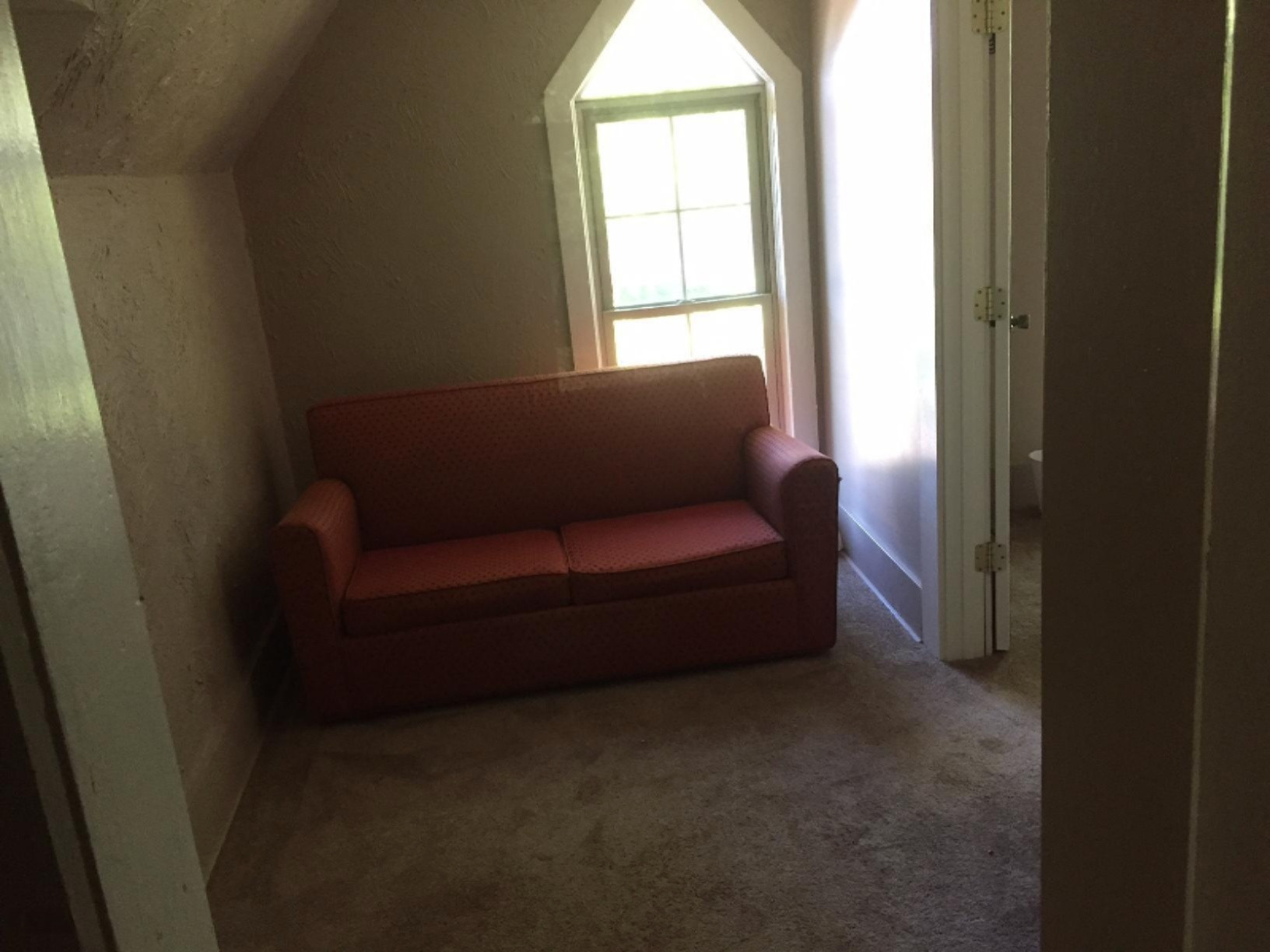 401 Sheldon Road Grand Haven, MI 49417 - Photo 21 of 29 401 entry room to front bedroom (1)