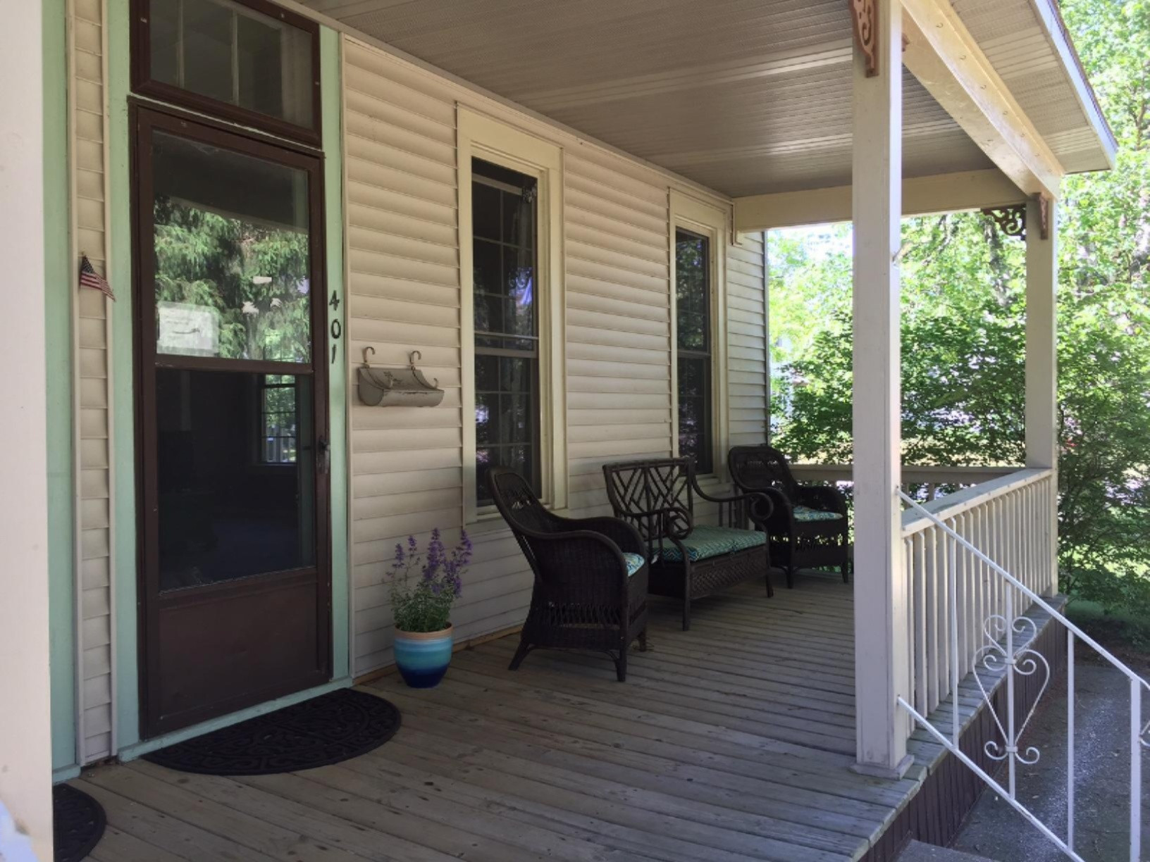 401 Sheldon Road Grand Haven, MI 49417 - Photo 3 of 29 401_403 Front Porch (1)