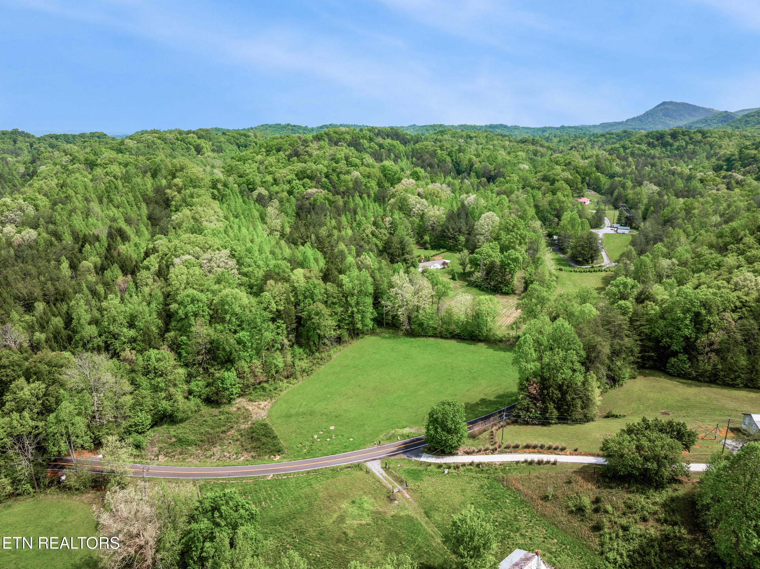 1478 Old Chilhowee Road Seymour, TN 37865 - Photo 8 of 45 9_004