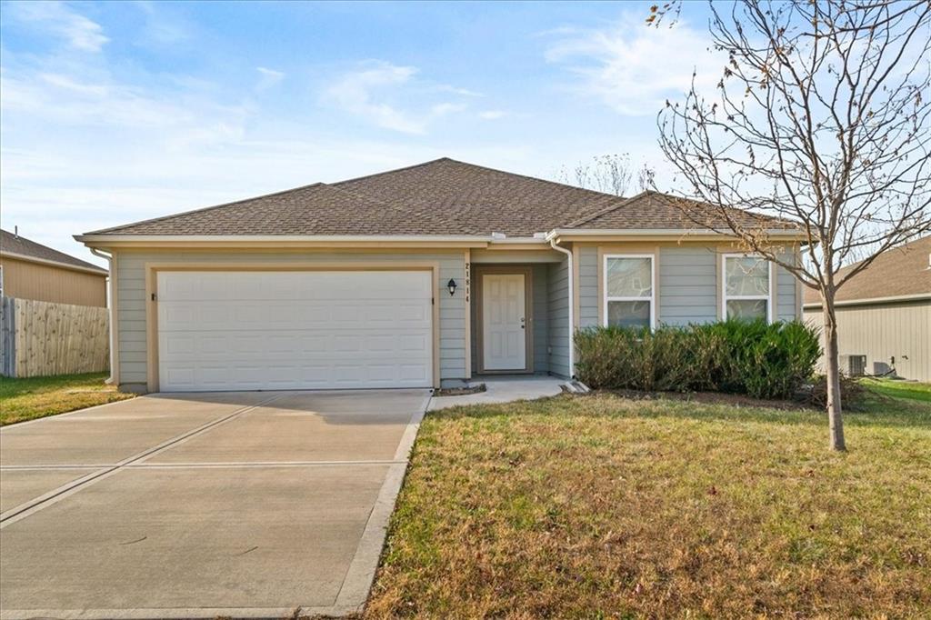 21814 South Franklin Street Spring Hill, KS 66083 - Photo 1 of 28