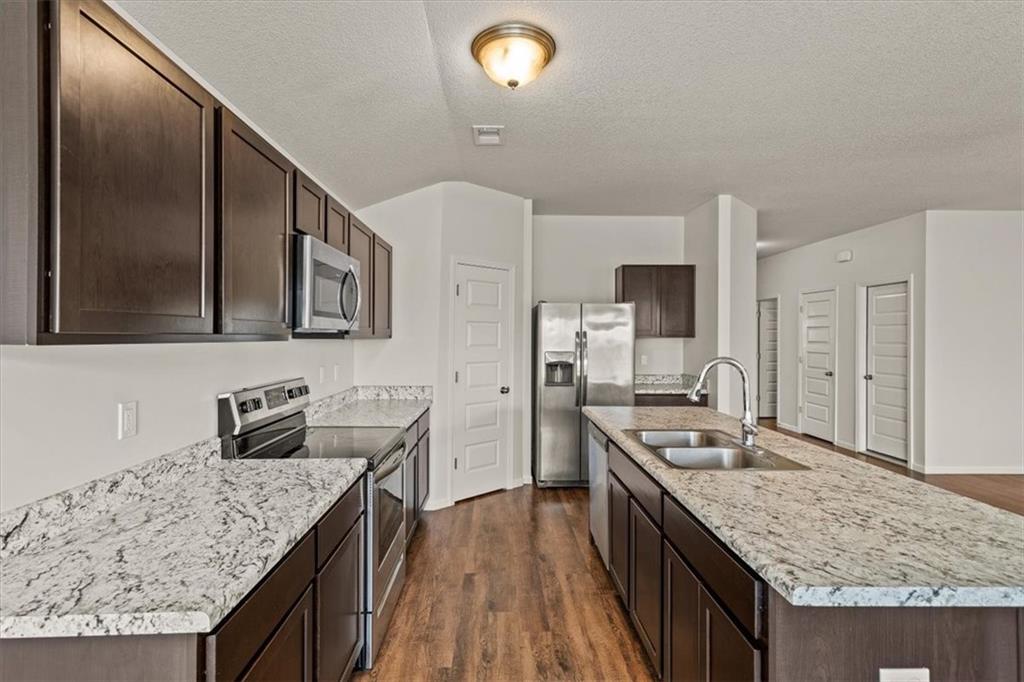 21814 South Franklin Street Spring Hill, KS 66083 - Photo 12 of 28