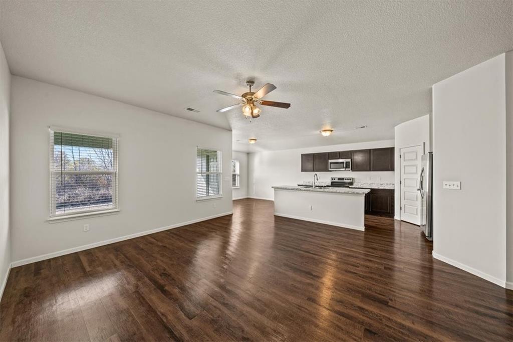 21814 South Franklin Street Spring Hill, KS 66083 - Photo 5 of 28