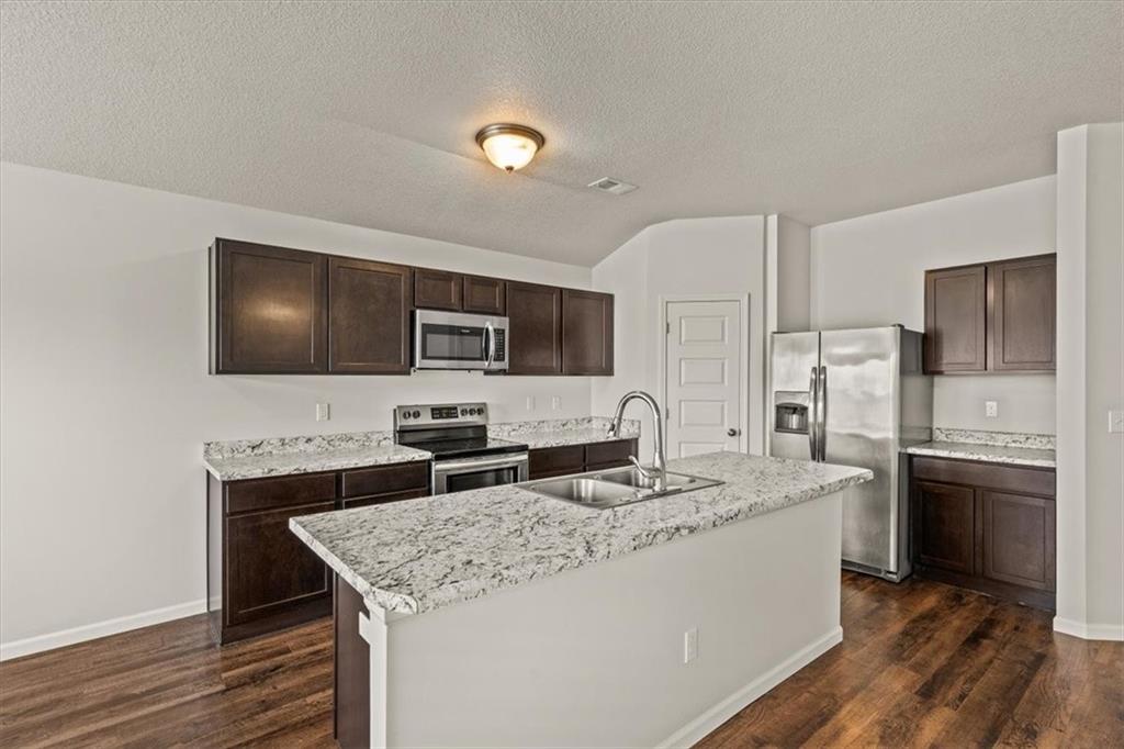 21814 South Franklin Street Spring Hill, KS 66083 - Photo 10 of 28