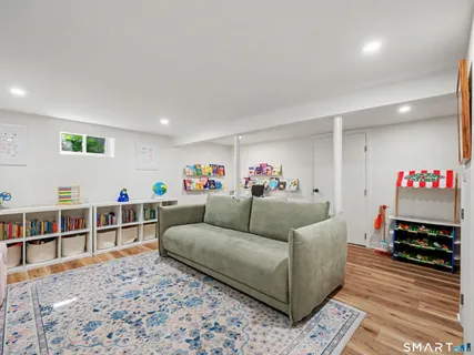$1,175,000 | 9 Patton Drive, Darien, CT 06820