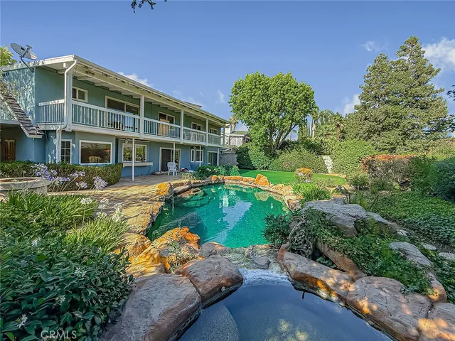 a view of a building with garden