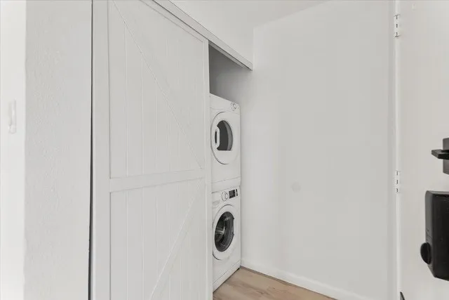 $2,250 | 2119 Oxford Avenue, Unit A, Austin, TX 78704