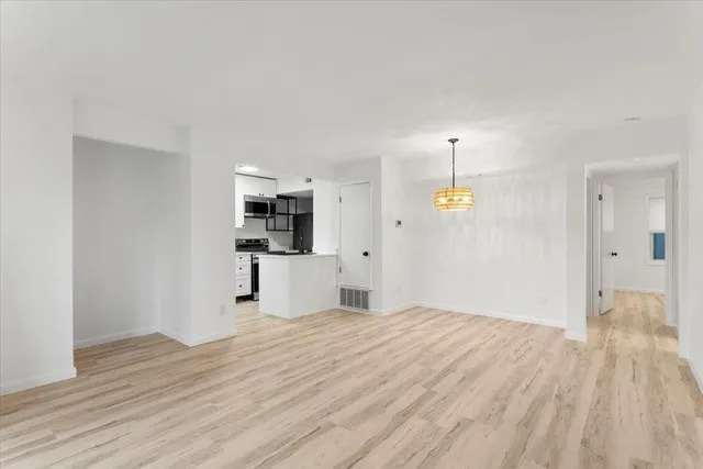 $2,250 | 2119 Oxford Avenue, Unit A, Austin, TX 78704