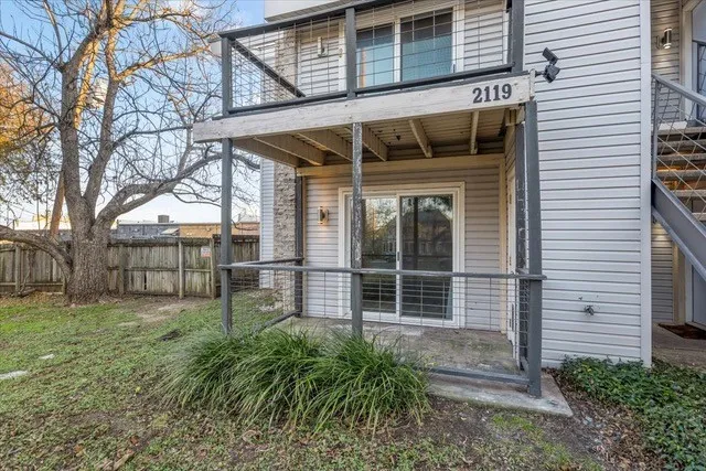 $2,250 | 2119 Oxford Avenue, Unit A, Austin, TX 78704