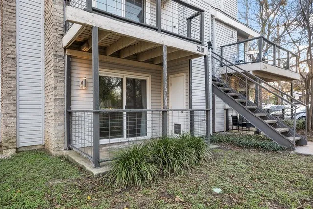 $2,250 | 2119 Oxford Avenue, Unit A, Austin, TX 78704