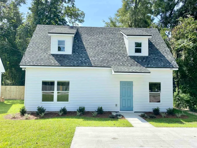$196,000 | 220 Dr Martin Luther King Jr Mem Road, Crawfordville, FL 32327