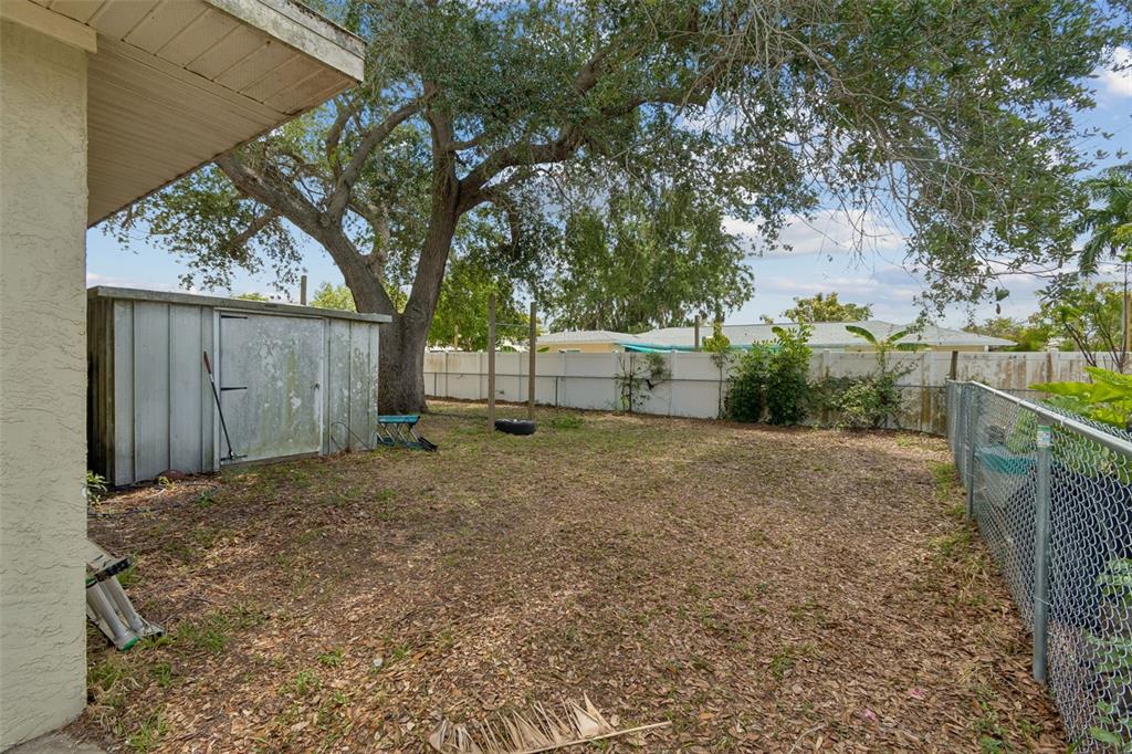 4018 Prado Drive Sarasota, FL 34235 - Photo 58 of 74 a view of backyard of the house