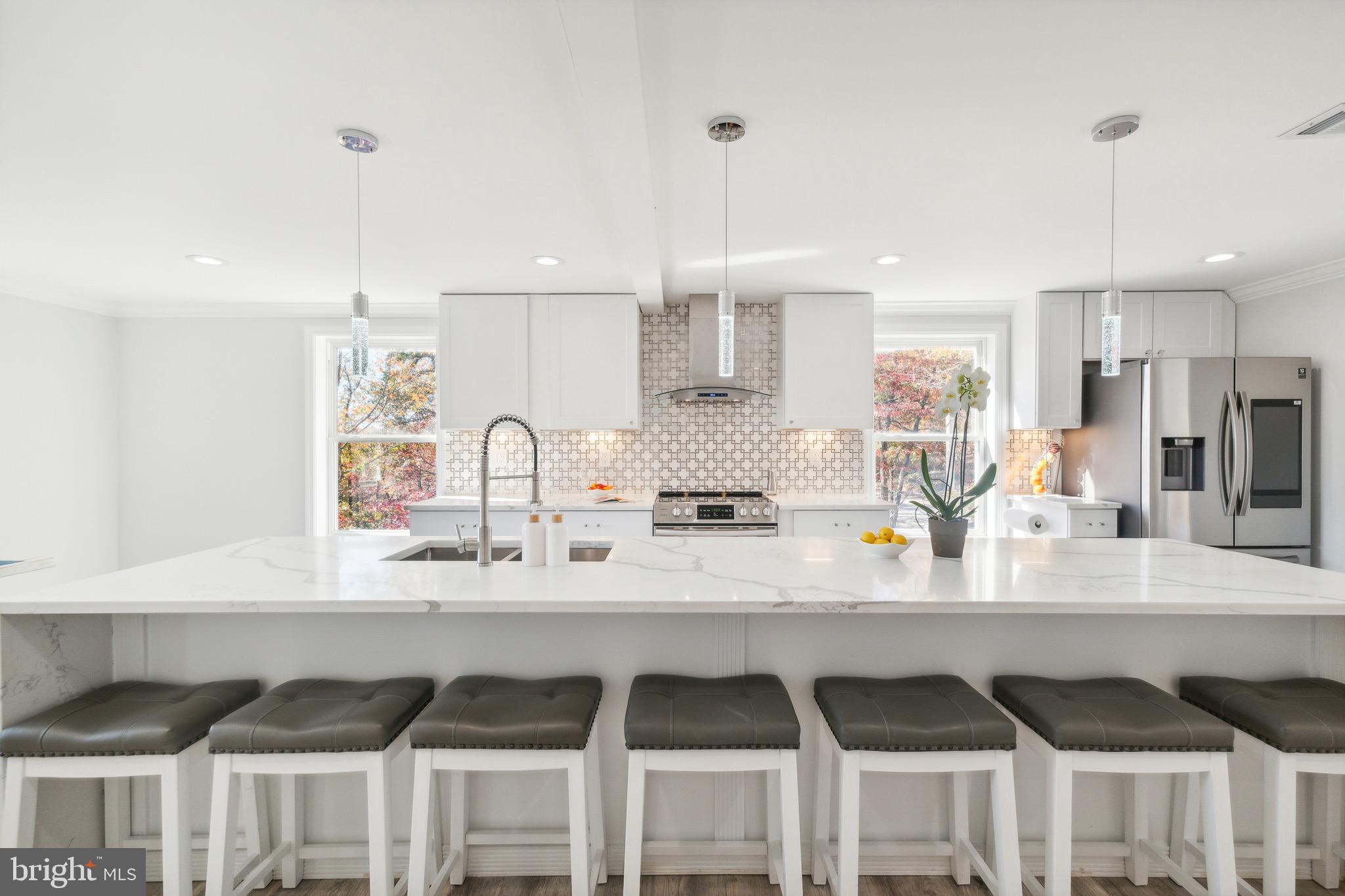 305 Elk Trail Winchester, VA 22602 - Photo 6 of 46 Kitchen