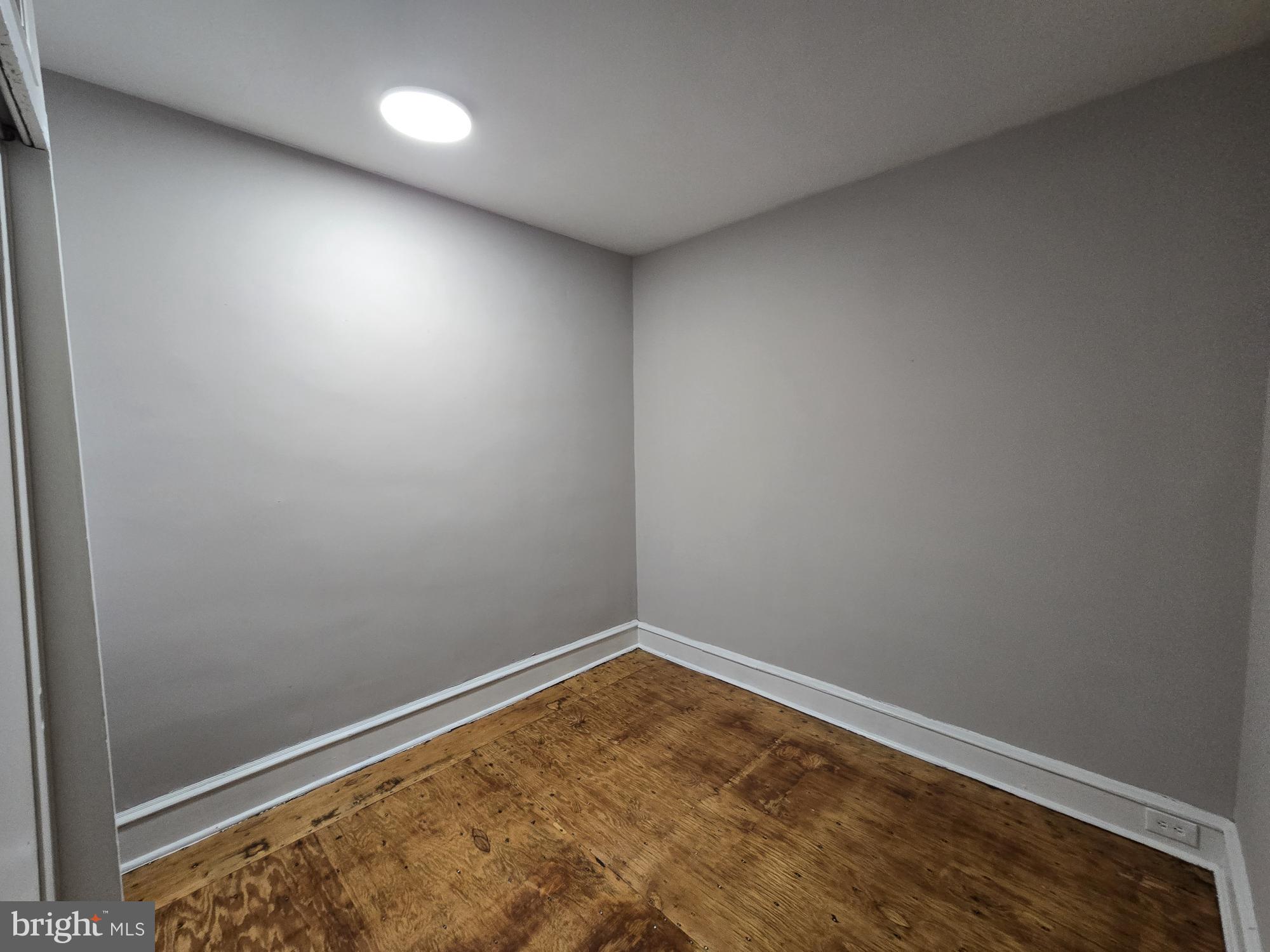 4254 North 7th Street Philadelphia, PA 19140 - Photo 23 of 26 a view of room
