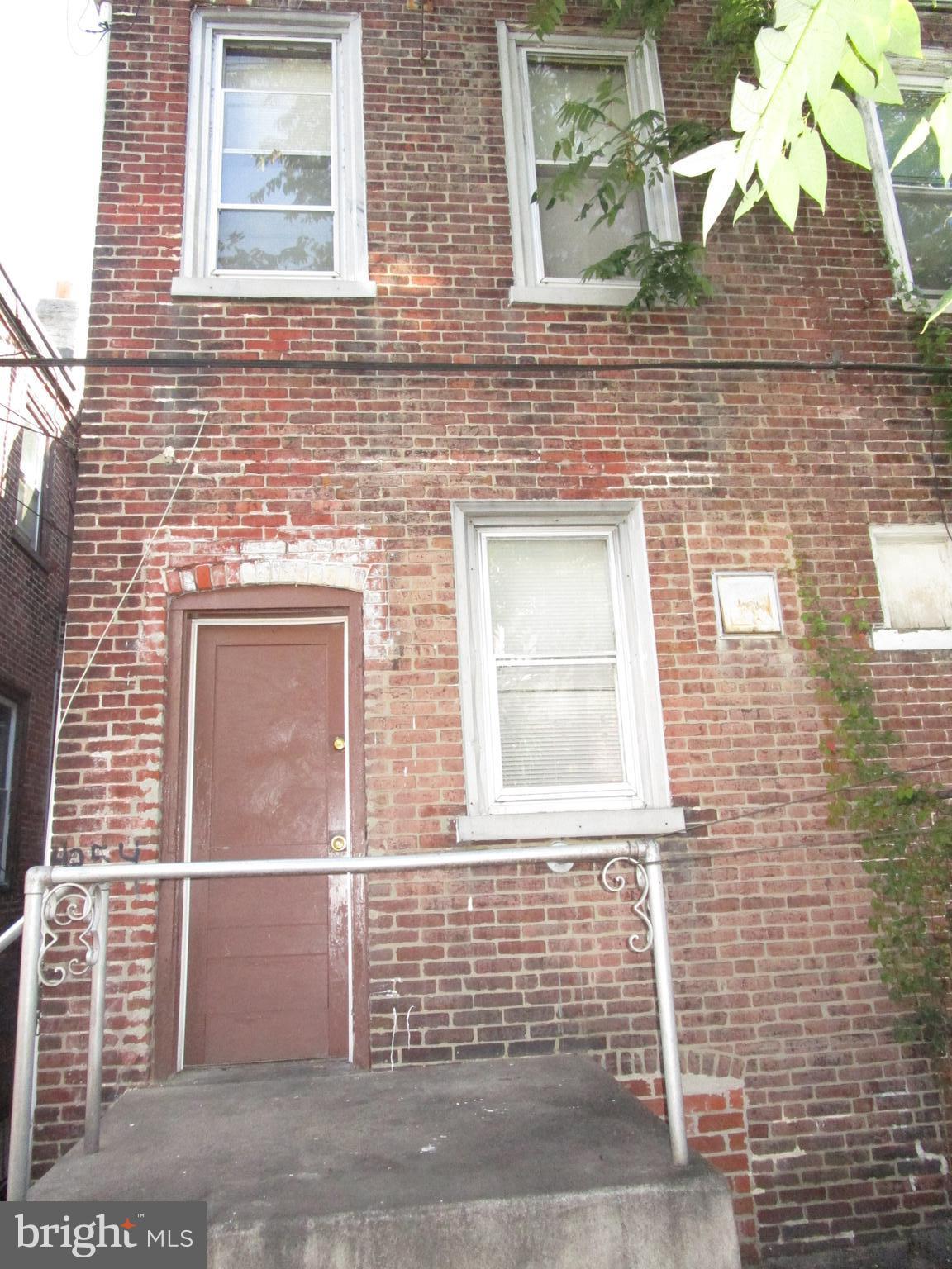 4254 North 7th Street Philadelphia, PA 19140 - Photo 3 of 26 a view of entrance