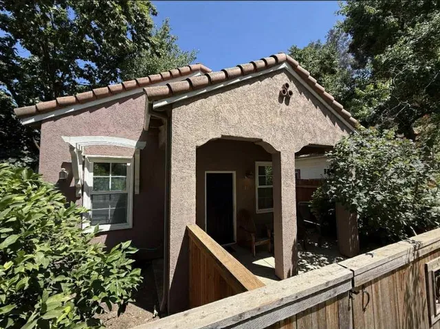 $1,875 | 219 Cottage Circle, Unit A, Davis, CA 95616