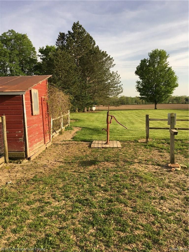 9700 Grant Road Fowlerville, MI 48836 - Photo 20 of 23 IMG_2124.JPG