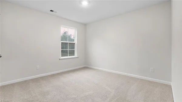 $384,890 | 3002 Middle Creek Lane, Greensboro, NC 27405