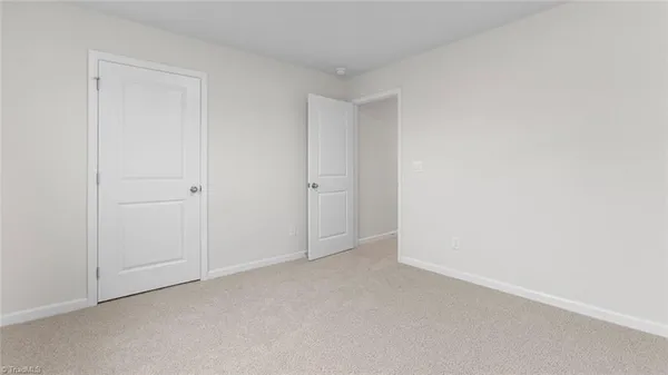 $384,890 | 3002 Middle Creek Lane, Greensboro, NC 27405
