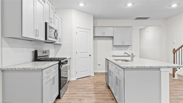 $384,890 | 3002 Middle Creek Lane, Greensboro, NC 27405