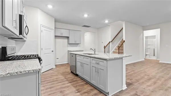 $384,890 | 3002 Middle Creek Lane, Greensboro, NC 27405