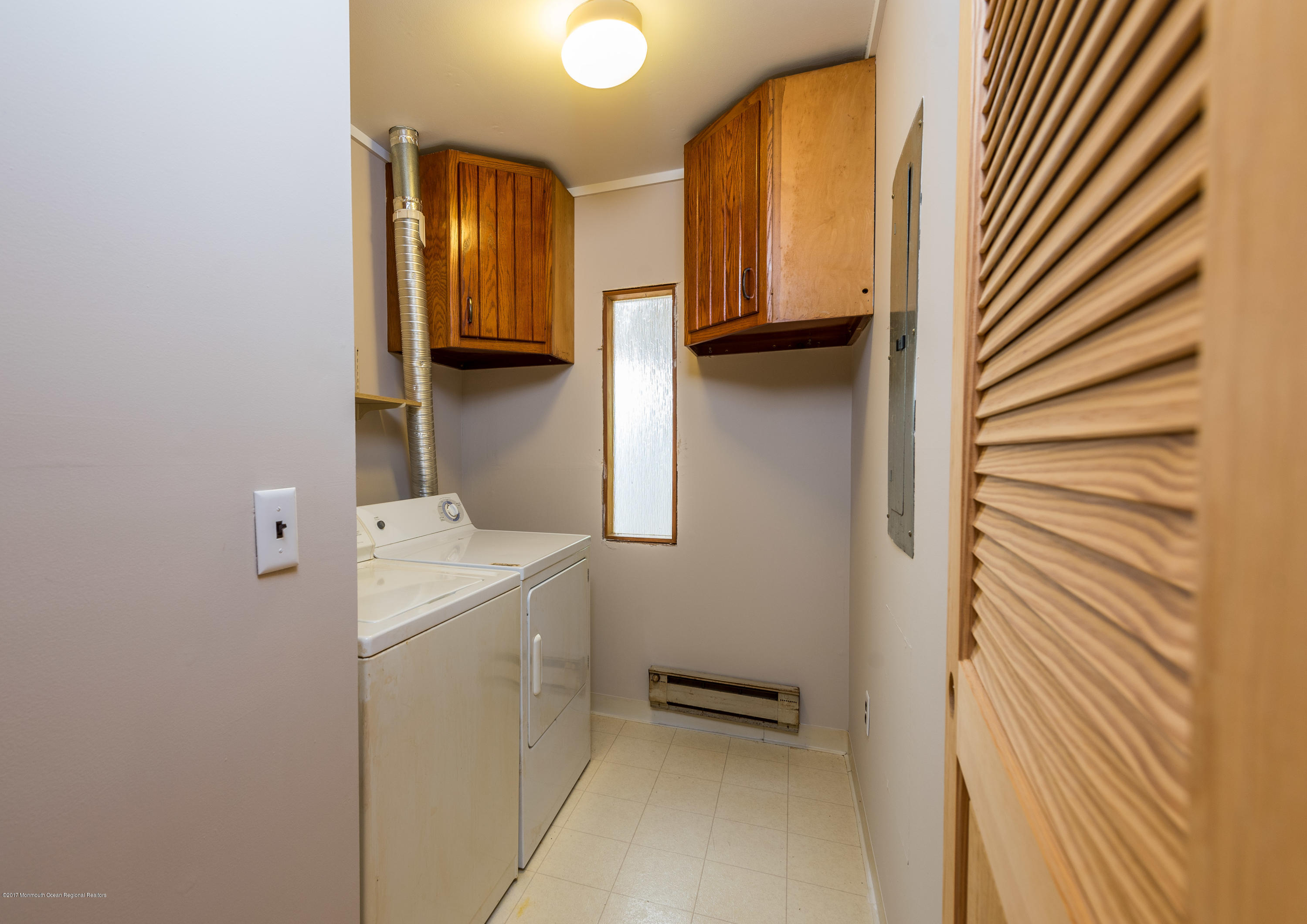 256 Birdsall Road Farmingdale, NJ 07727 - Photo 14 of 20 Laundry Room
