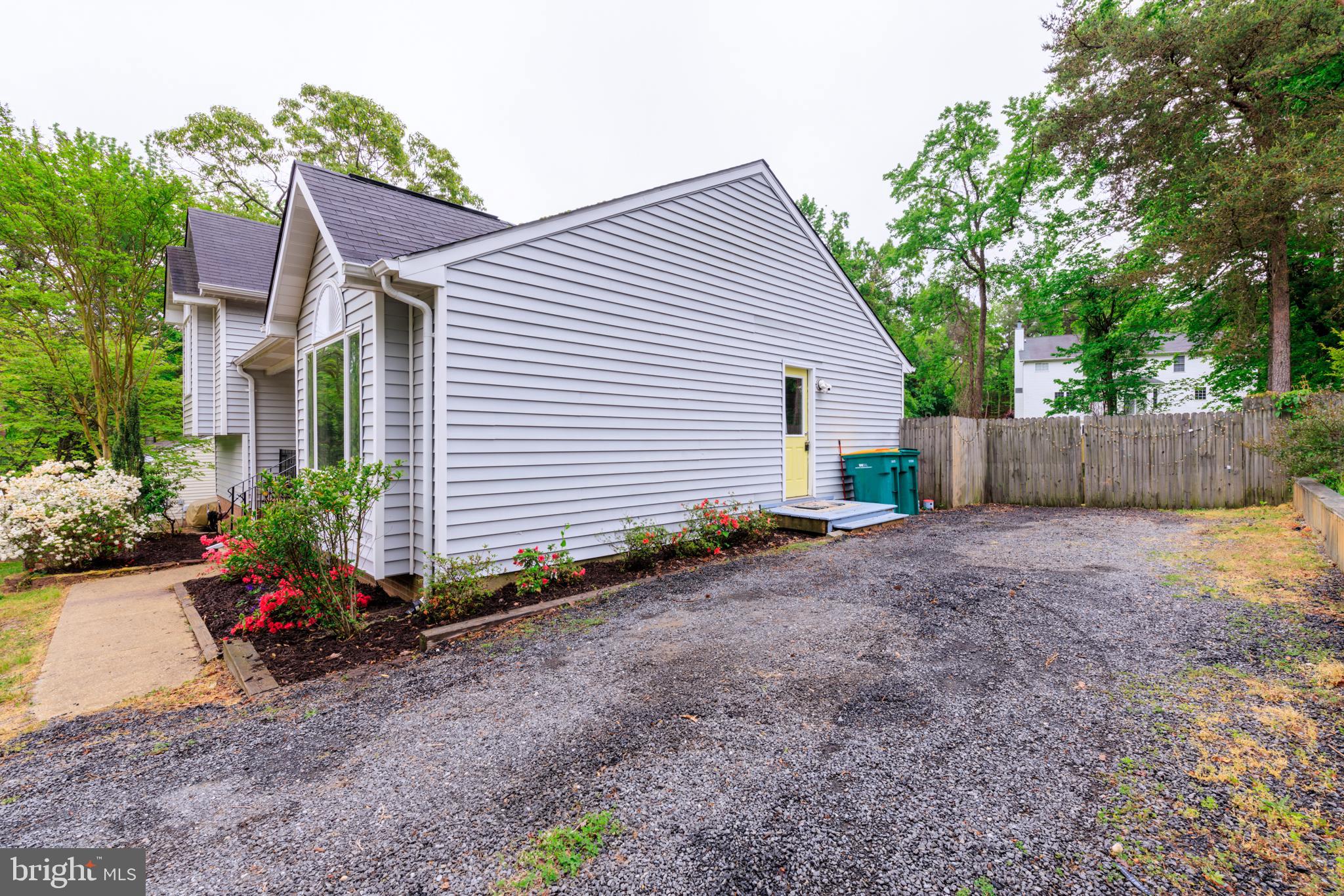 2729 Cove Point Road Lusby, MD 20657 - Photo 10 of 38