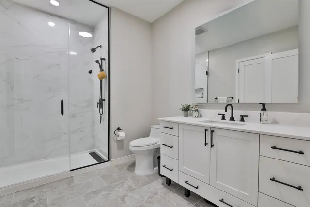 $959,900 | 18 Artisan Drive, Unit 307, Salem, NH 03079