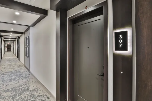 $959,900 | 18 Artisan Drive, Unit 307, Salem, NH 03079