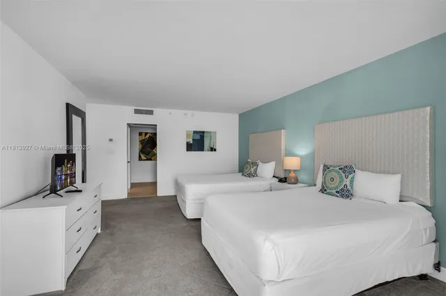 $3,900 | 5101 Collins Avenue, Unit 12G, Miami Beach, FL 33140