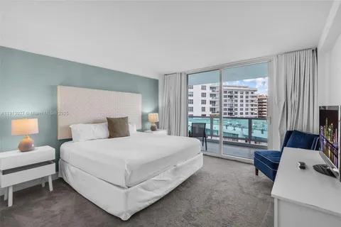$3,900 | 5101 Collins Avenue, Unit 12G, Miami Beach, FL 33140