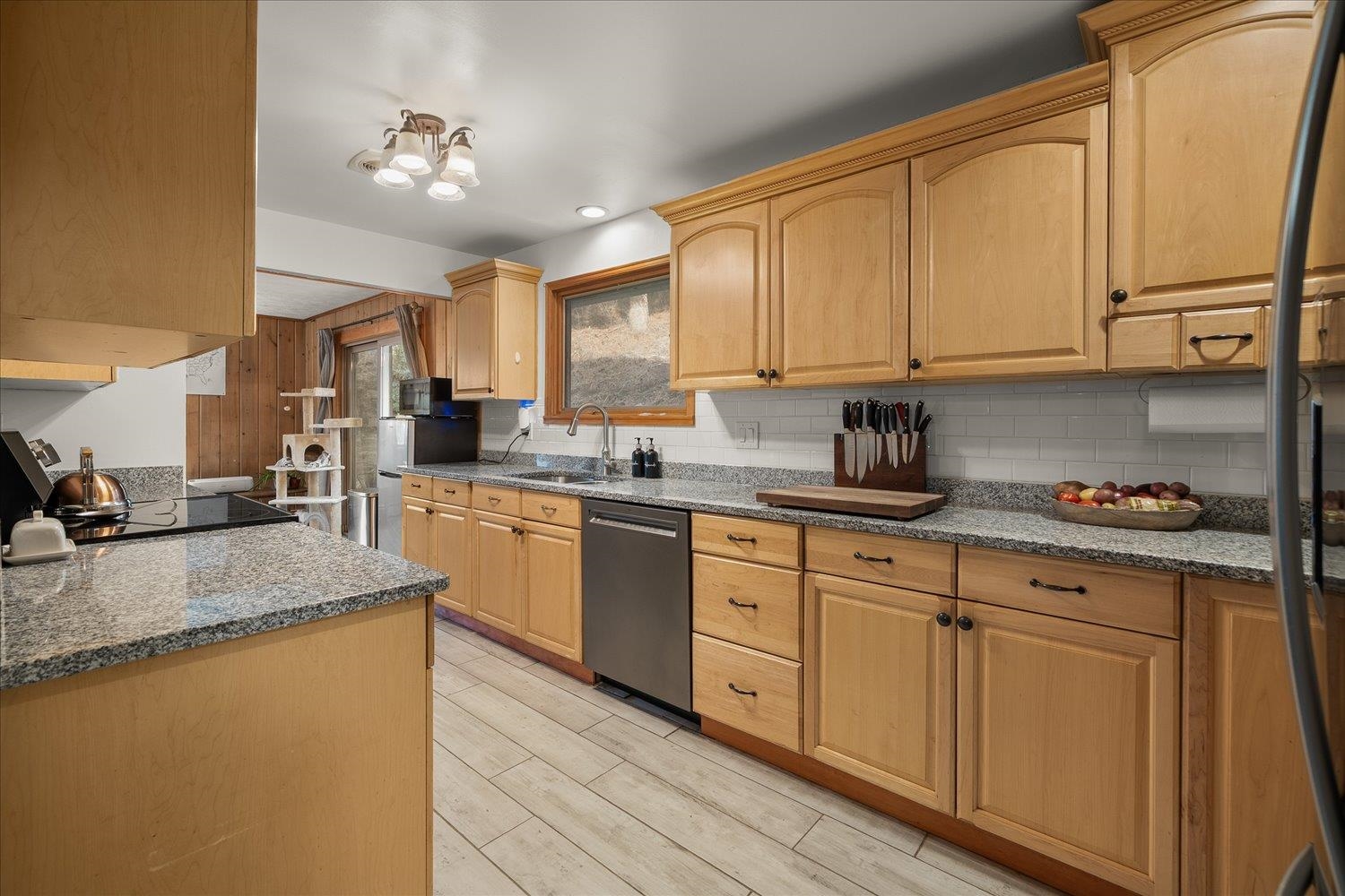 15908 North Azure Drive Spokane, WA 99208 - Photo 13 of 47