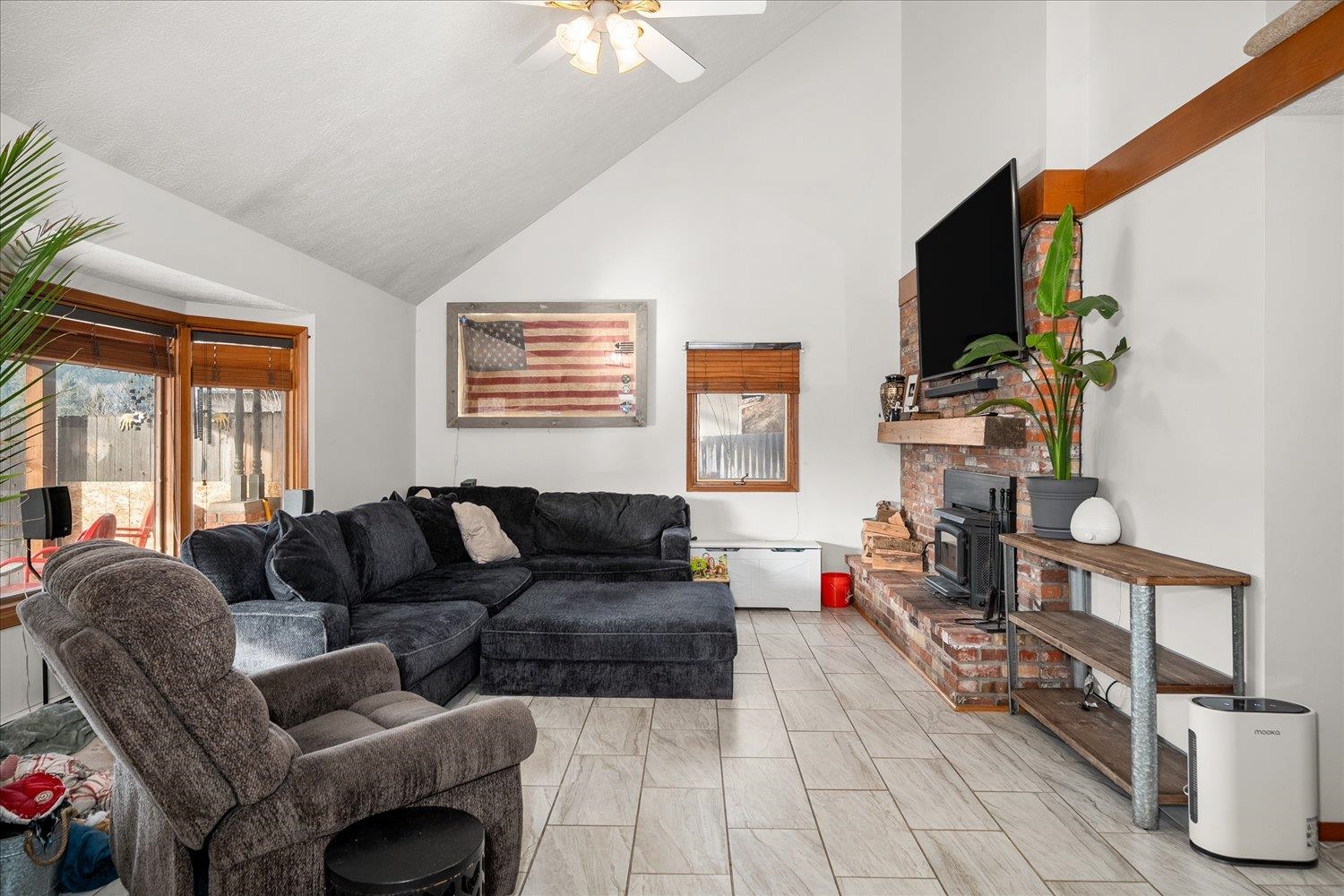 15908 North Azure Drive Spokane, WA 99208 - Photo 7 of 47