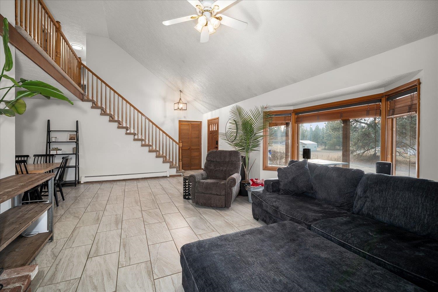 15908 North Azure Drive Spokane, WA 99208 - Photo 9 of 47