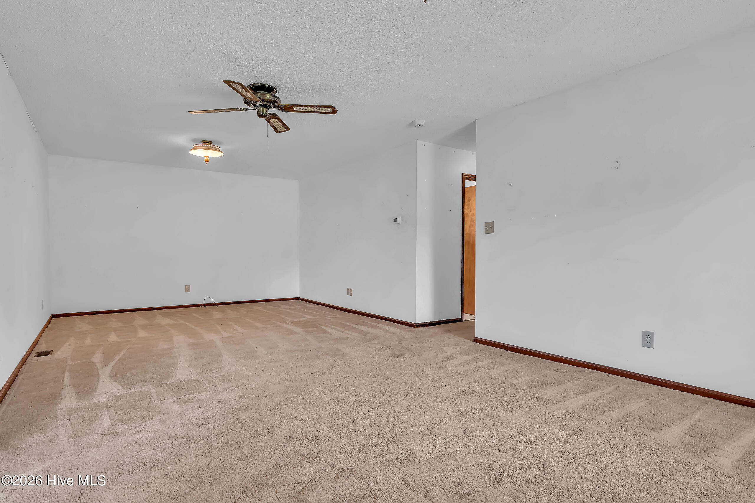 612 Parkertown Road Hubert, NC 28539 - Photo 11 of 57