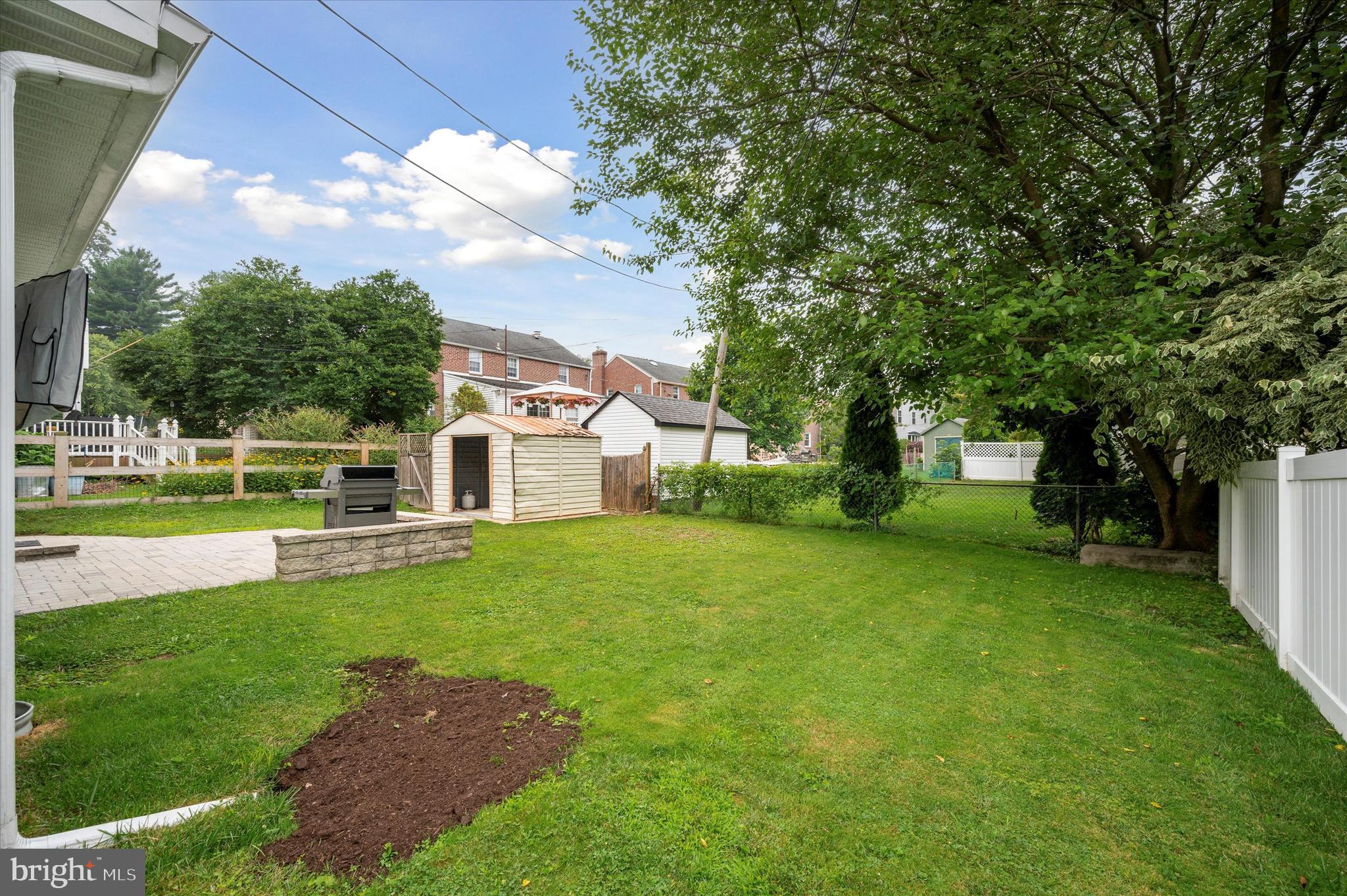 504 Shelbourne Road Havertown, PA 19083 - Photo 4 of 35