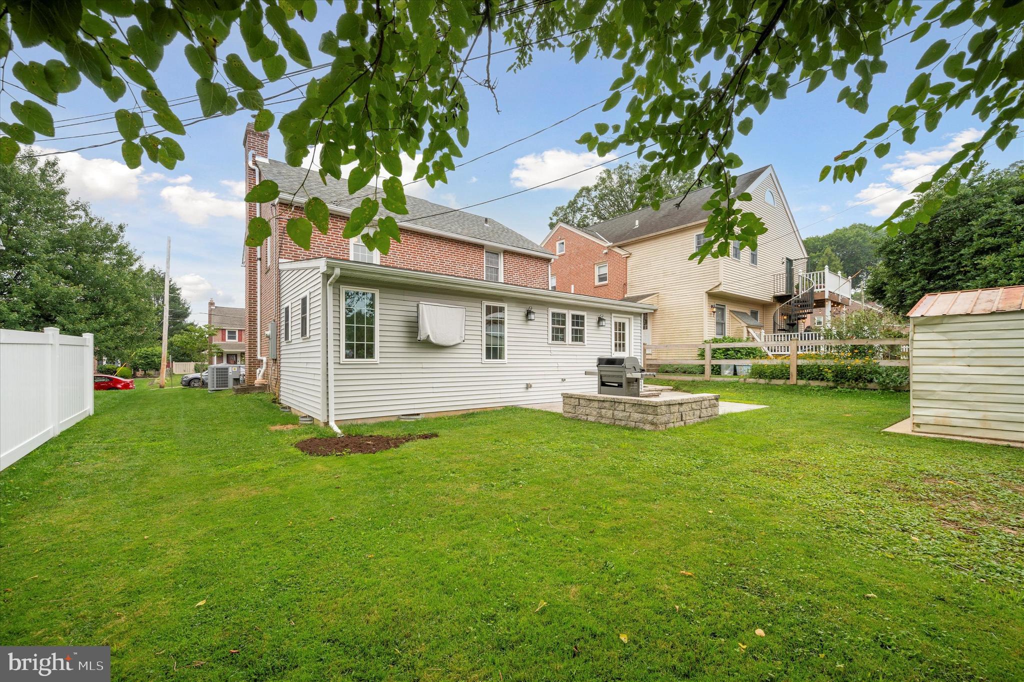 504 Shelbourne Road Havertown, PA 19083 - Photo 5 of 35