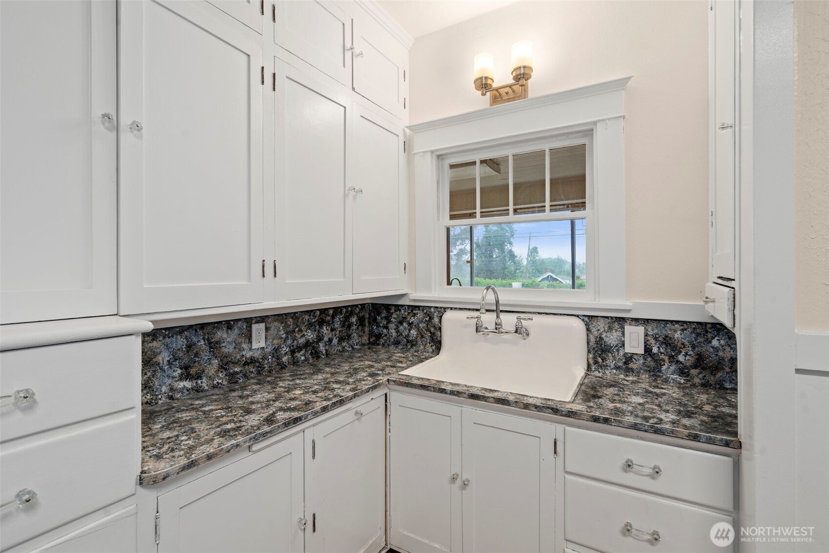 26 Southeast Spring Street Chehalis, WA 98532 - Photo 11 of 33