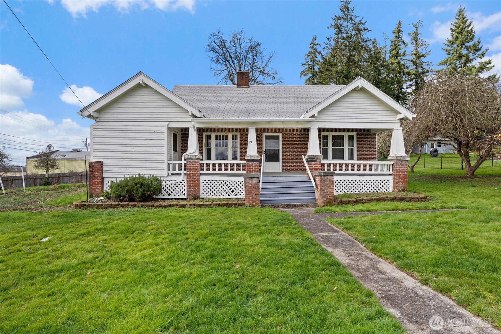 26 Southeast Spring Street Chehalis, WA 98532 - Photo 2 of 33