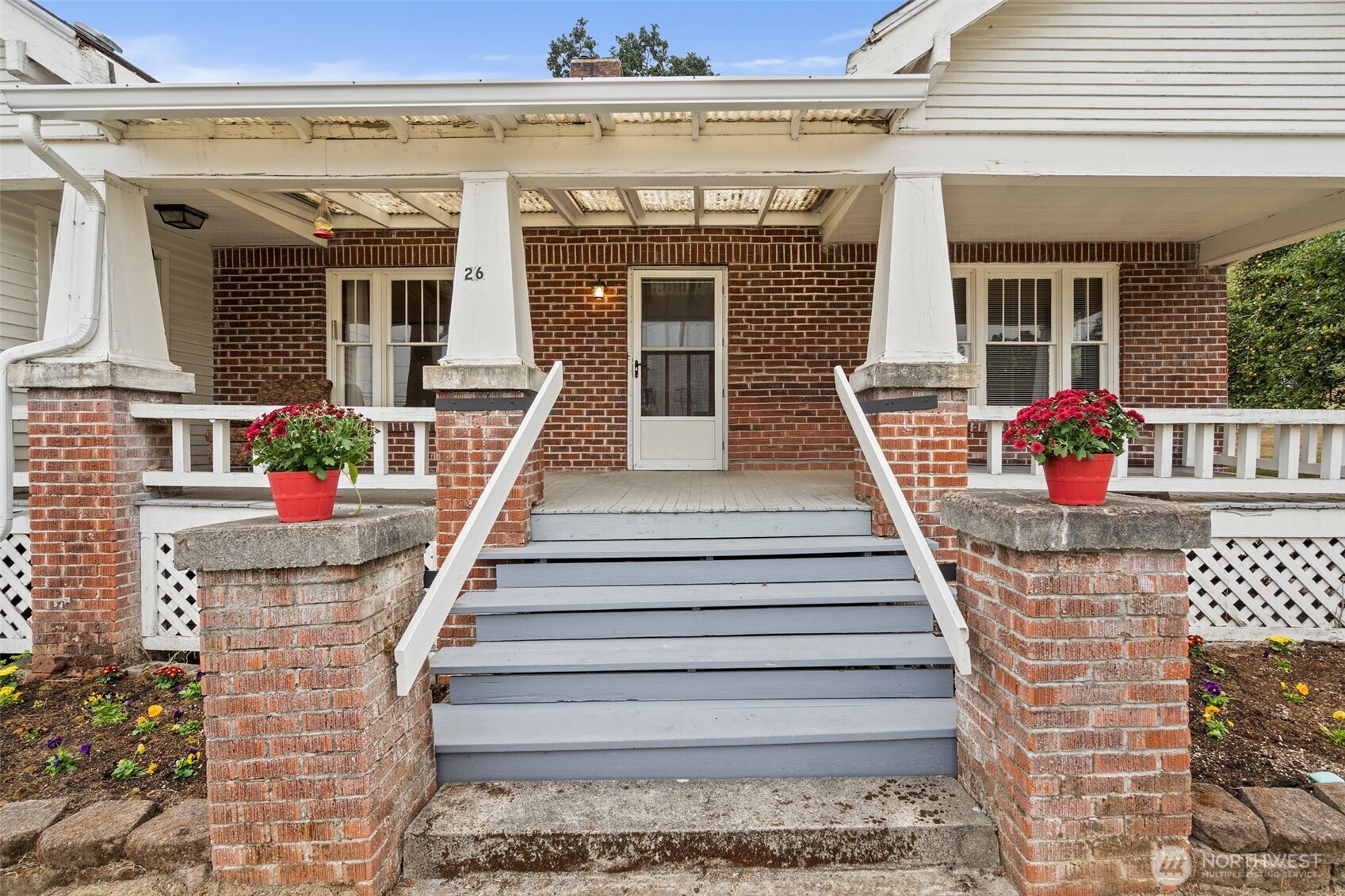 26 Southeast Spring Street Chehalis, WA 98532 - Photo 3 of 33