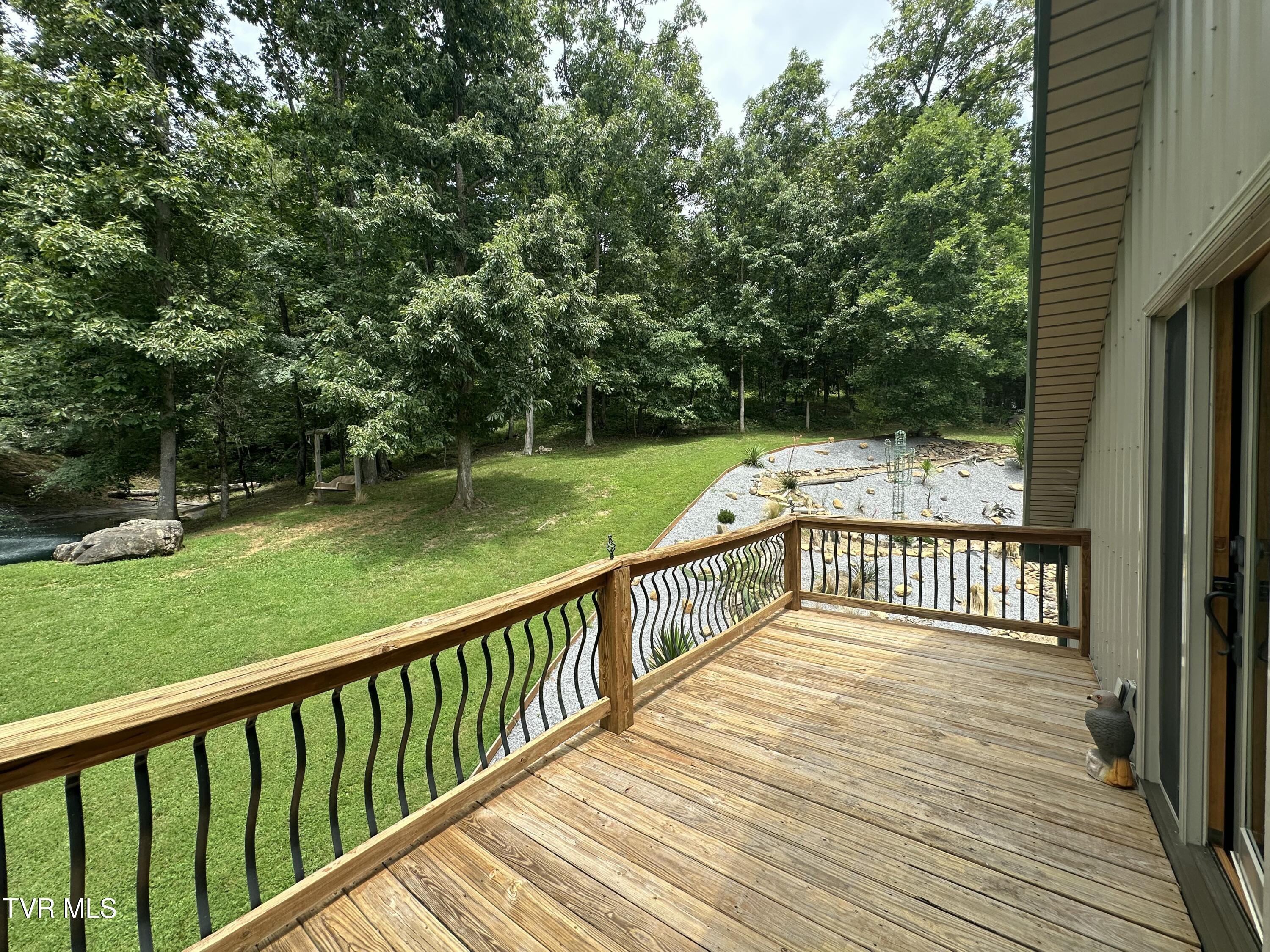 2044 Pigeon Creek Road Greeneville, TN 37743 - Photo 32 of 163 IMG_7381