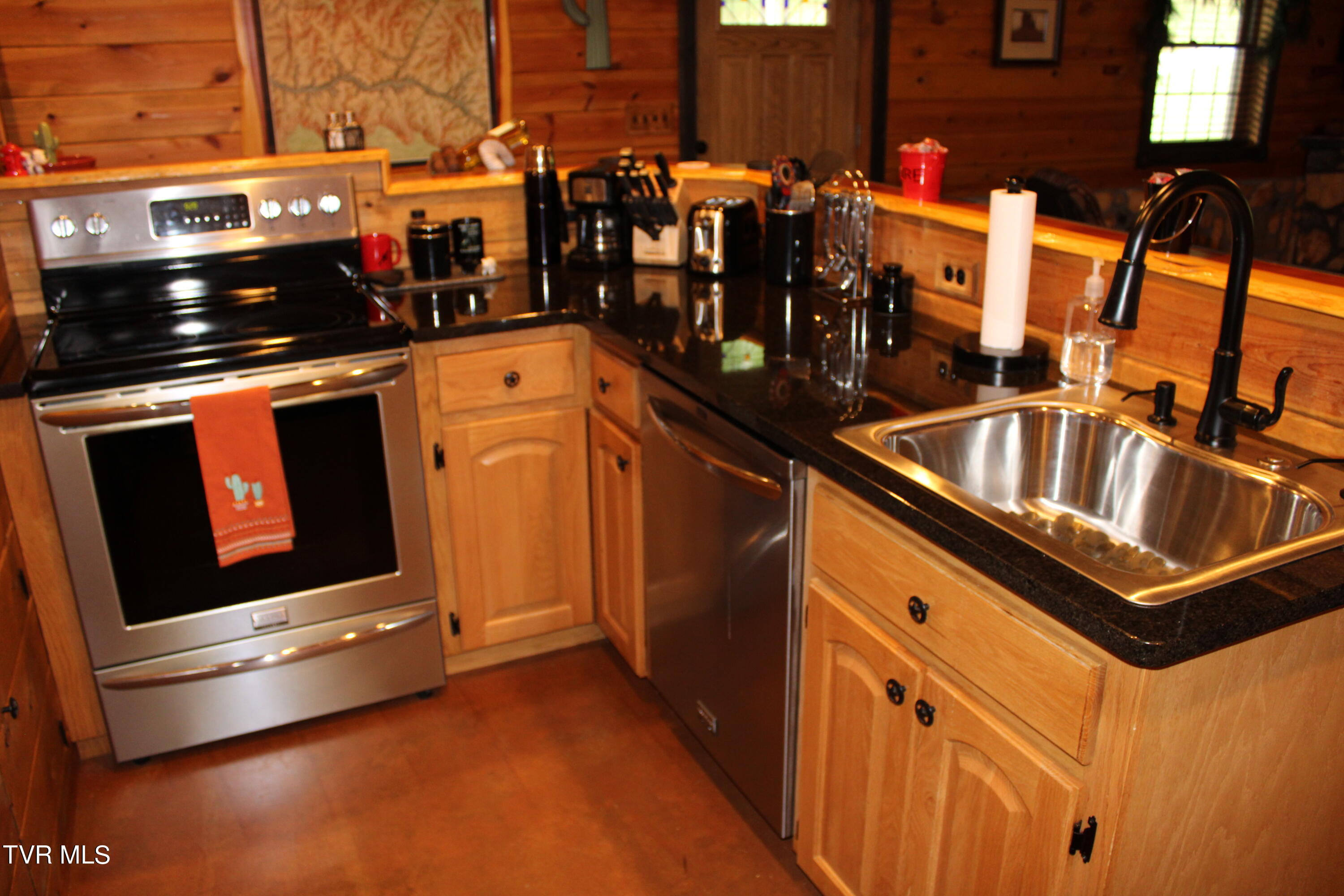 2044 Pigeon Creek Road Greeneville, TN 37743 - Photo 77 of 163 IMG_2585