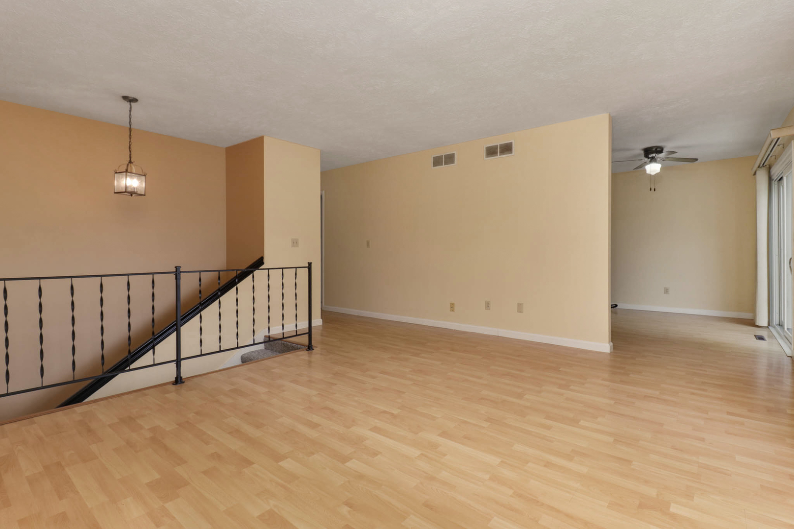 1402 North Hershey Road Bloomington, IL 61704 - Photo 8 of 43