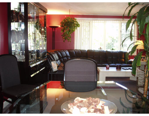 14 Raylen Avenue Peabody, MA 01960 - Photo 5 of 12