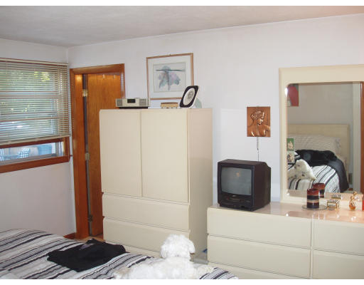 14 Raylen Avenue Peabody, MA 01960 - Photo 8 of 12