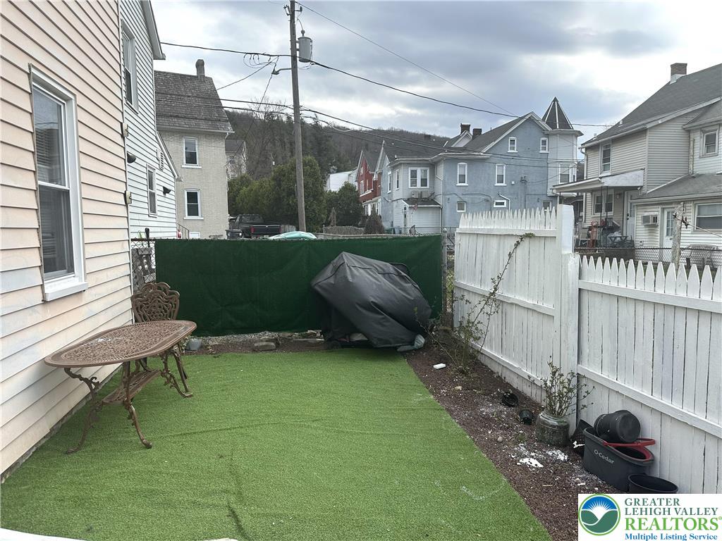 655 Hess Street Bethlehem, PA 18015 - Photo 18 of 18